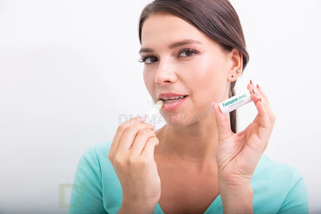 Гигиеническая помада Гиалурон EVO Моментальное увлажнение, 2,8 г в России