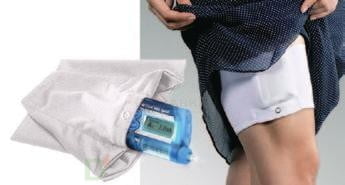 Чехол для ношения дозатора инсулинового Accu-Check Spirit Combo на ноге белый, S, M, L